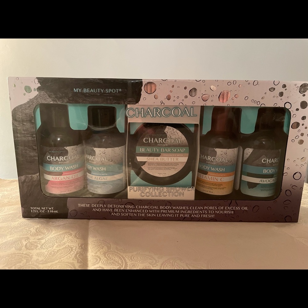 NWT My Beauty Spot Charcoal Purifying Shower Collection 5 Piece Set